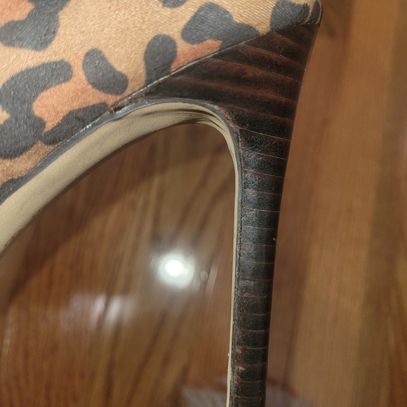 Womens BCBG leopard print heel - Picture 5 of 6